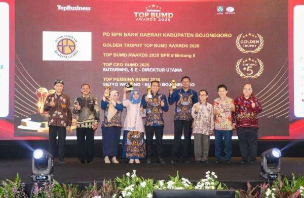 Bupati Bojonegoro Raih Penghargaan TOP Pembina BUMD 2025