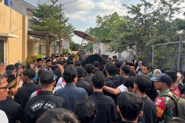 Mahasiswa Amikom Peserta Aksi Unjuk Rasa Meninggal, Keluarga: Ada Bekas Pijakan Sepatu PDL dan Banyak Luka