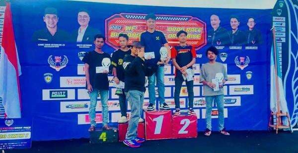 Bagas Kandano, Pelajar SMAN 10 Padang, Juara Bracket Time di Kejurnas Drag Race Pro7 WF