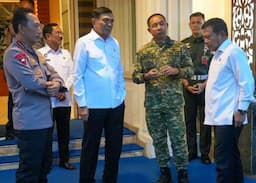 Menko Polkam Gelar Ratas Bareng TNI-Polri dan BIN Bahas Penanganan Bencana di Sumatra