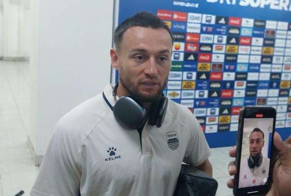 Marc Klok Komentari Penampilan Thom Haye dan Eliano Reijndes saat Persib Bandung Kalahkan Persebaya Surabaya 1-0