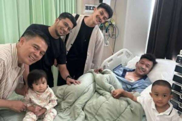 Ruben Onsu Dilarikan ke Rumah Sakit, Terbaring Lemah dengan Selang Oksigen