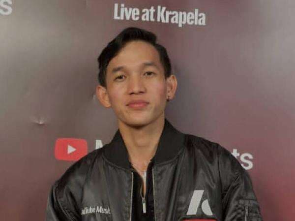 Tips Jadi Kreator Konten Sukses di Usia Muda ala Refa Ardhi, Kuncinya Konsisten! Tips Jadi Kreator Konten Sukses di Usia Muda ala Refa Ardhi, Kuncinya Konsisten!