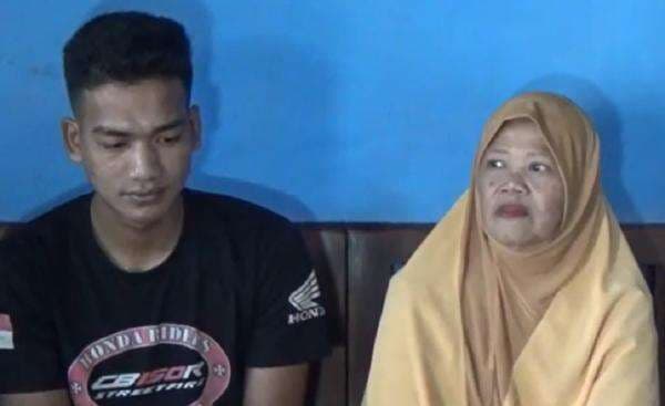 Viral Pemuda di Ponorogo Nikahi Nenek 58 Tahun, Alasannya Bikin Baper!