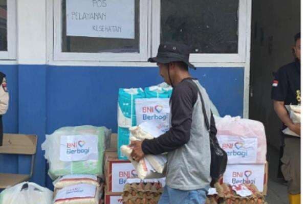 Banjir Bandang di Padang dan Sibolga, BNI Kirim Bantuan bagi Korban Bencana