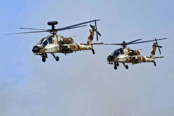 Helikopter Apache AS Jatuh di Dekat Selat Hormuz