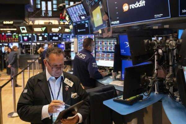 Wall Street Dibuka Lesu, Pasar Harap-Harap Cemas Nantikan Keputusan The Fed