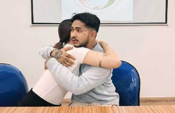 Viral Beby Prisillia Peluk Onad di Pusat Rehabilitasi, Ini Fotonya!