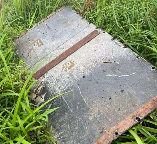 Puing-Puing Ditemukan Diduga Milik Pesawat ATR Hilang Kontak di Maros