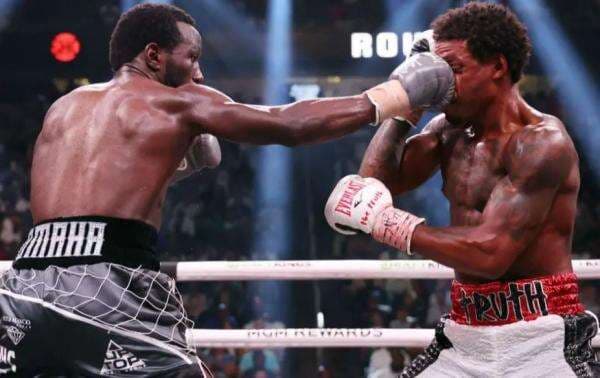 Terence Crawford Pemukul Terbaik dalam Tinju, Canelo Waspadalah!