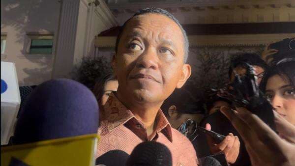 Bertemu Prabowo di Istana, Bahlil Bahas Rencana Pembangunan PLTS Bertemu Prabowo di Istana, Bahlil Bahas Rencana Pembangunan PLTS