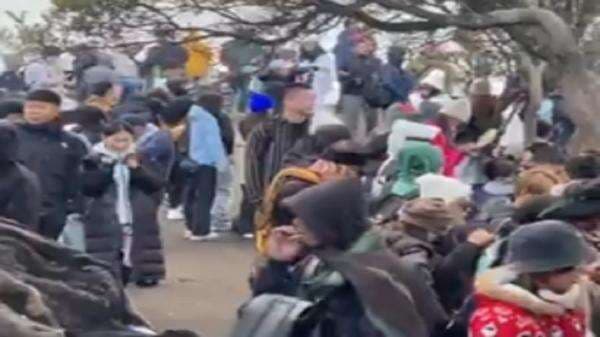 Viral! Gunung Bromo Diserbu Wisatawan China Saat Libur Panjang