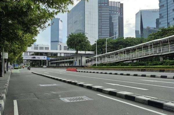 Viral Lapak Jualan di Trotoar Sudirman, Pramono: Tidak Saya Izinkan! Viral Lapak Jualan di Trotoar Sudirman, Pramono: Tidak Saya Izinkan!
