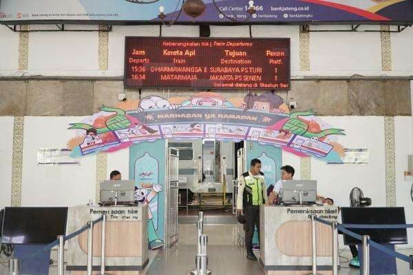 Stasiun di Daop 4 Semarang Bersolek, Sambut Pemudik dengan Dekorasi Lebaran
