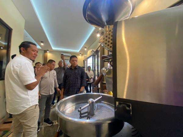 Pertama di Bondowoso, Laboratorium Kopi Persahabatan Jadi Tempat Belajar Seluk Beluk Perkopian Pertama di Bondowoso, Laboratorium Kopi Persahabatan Jadi Tempat Belajar Seluk Beluk Perkopian