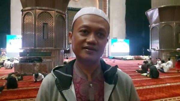 Jamaah Ungkap Alasan Pilih Habiskan Malam Tahun Baru di Masjid Istiqlal