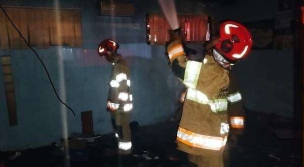 Kantor Desa Ketileng Kecamatan Malo Bojonegoro Terbakar Saat Waktu Sahur, Ini Penyebabnya
