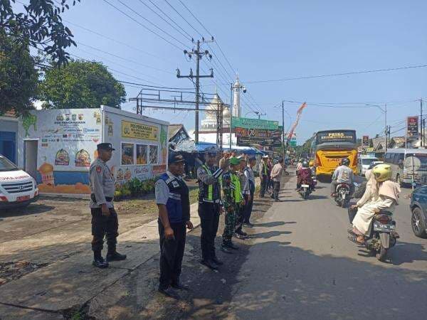 Puncak Arus Balik Diprediksi Terjadi Hari Minggu, Petugas Imbau Pemudik Waspadai Titik Rawan Macet
