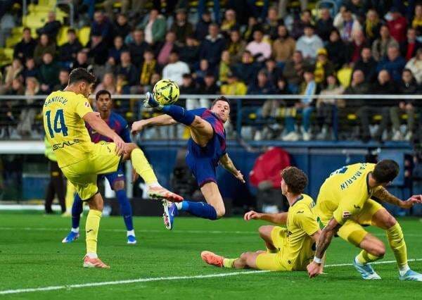 Robert Lewandowski Ngaku Diminta Barcelona Tidak Cetak Gol demi Efisiensi Keuangan