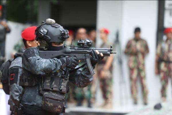 Pelibatan TNI Tangani Terorisme Bentuk Kesiapan Pertahanan dan Penegakan Kedaulatan Negara!