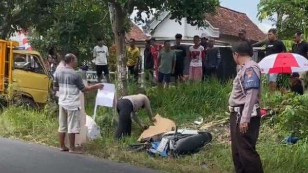Kecelakaan Maut Truk dengan Motor di Tulungagung, 1 Orang Tewas 1 Luka-Luka Kecelakaan Maut Truk dengan Motor di Tulungagung, 1 Orang Tewas 1 Luka-Luka