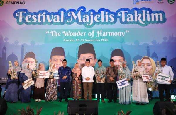 Wamenag: Majelis Taklim yang Kuat dan Moderat Modal Sosial Besar bagi Bangsa Wamenag: Majelis Taklim yang Kuat dan Moderat Modal Sosial Besar bagi Bangsa
