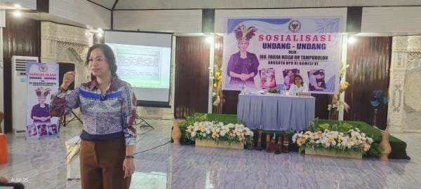 Faujia Helga Tampubolon Genjot Koperasi Raja Ampat, Salurkan Bantuan Stimulan!