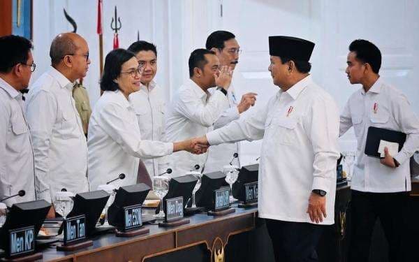 Presiden Prabowo Surati Mantan Menteri yang Kena Reshuffle, Ini Isinya