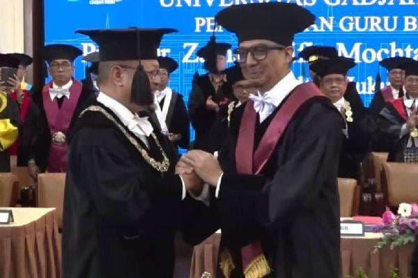 Sah! Zainal Arifin Mochtar Dikukuhkan Jadi Guru Besar UGM