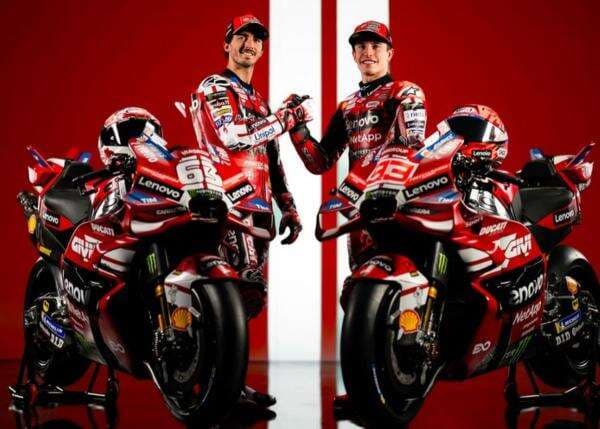 Ducati Tampil Gahar! Marc Marquez dan Francesco Bagnaia Pamer Desmosedici GP26 untuk MotoGP 2026