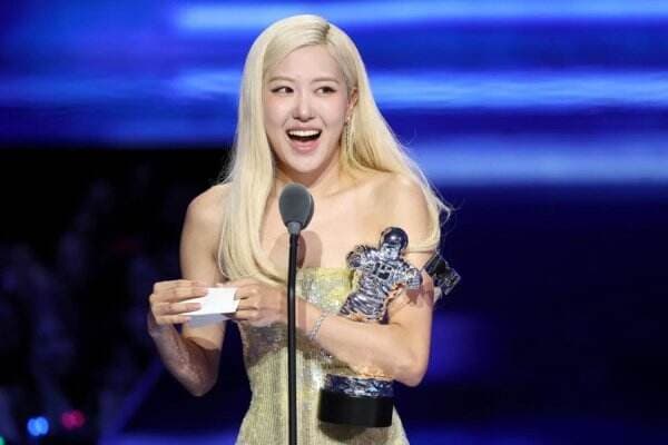 Rose BLACKPINK Sabet Song of the Year MTV VMA 2025, Catat Sejarah Baru K-Pop