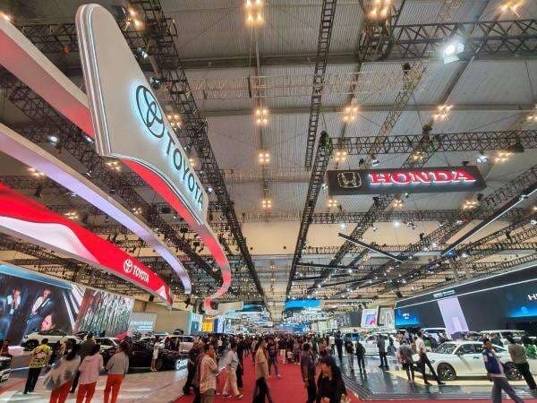 Industri Otomotif Disebut Tanpa Insentif Tahun Depan, Diminta Tak Ada PHK
