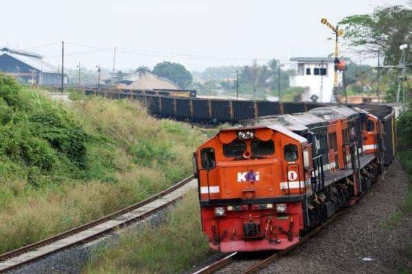 KAI Terima 14 Lokomotif Baru dari AS, Perkuat Angkutan Barang di Sumatera