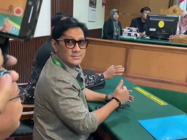 Fakta Terungkap! Andre Taulany Sudah Talak Erin Fakta Terungkap! Andre Taulany Sudah Talak Erin