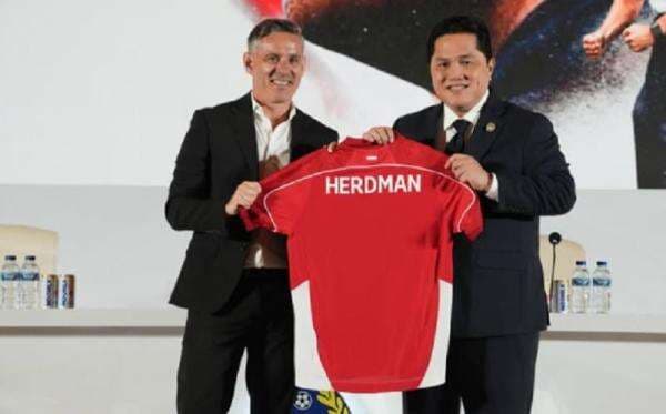 John Herdman Beri Pesan Khusus untuk Suporter Timnas Indonesia