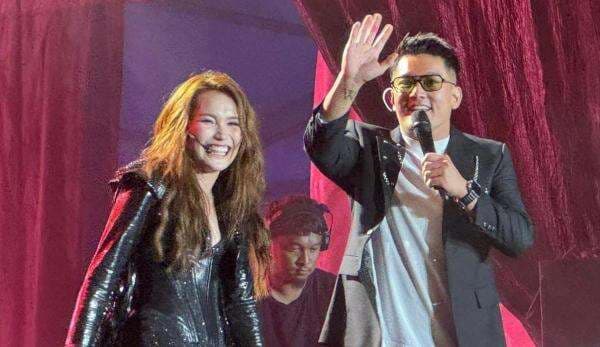 Ayu Ting Ting dan Boy William Bikin Kejutan di Konser Dangdut-Dangdutan Duet hingga Main Piano