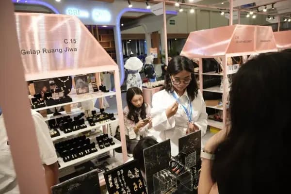 Lewat UMKM EXPO(RT), BRI Bantu Pengusaha UMKM Aksesori Ini Punya Akses ke Pasar Global