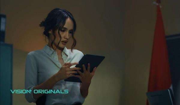 Sinopsis Original Series Vision+ di RCTI Dendam Eps 4, Kamis, 8 Mei 2025: Pertarungan Renata Lawan Wanita Berjubah Ungu