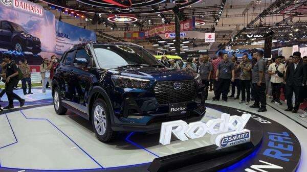 Harga Resmi Daihatsu Rocky Hybrid Meluncur, Masih di Bawah Rp300 Juta