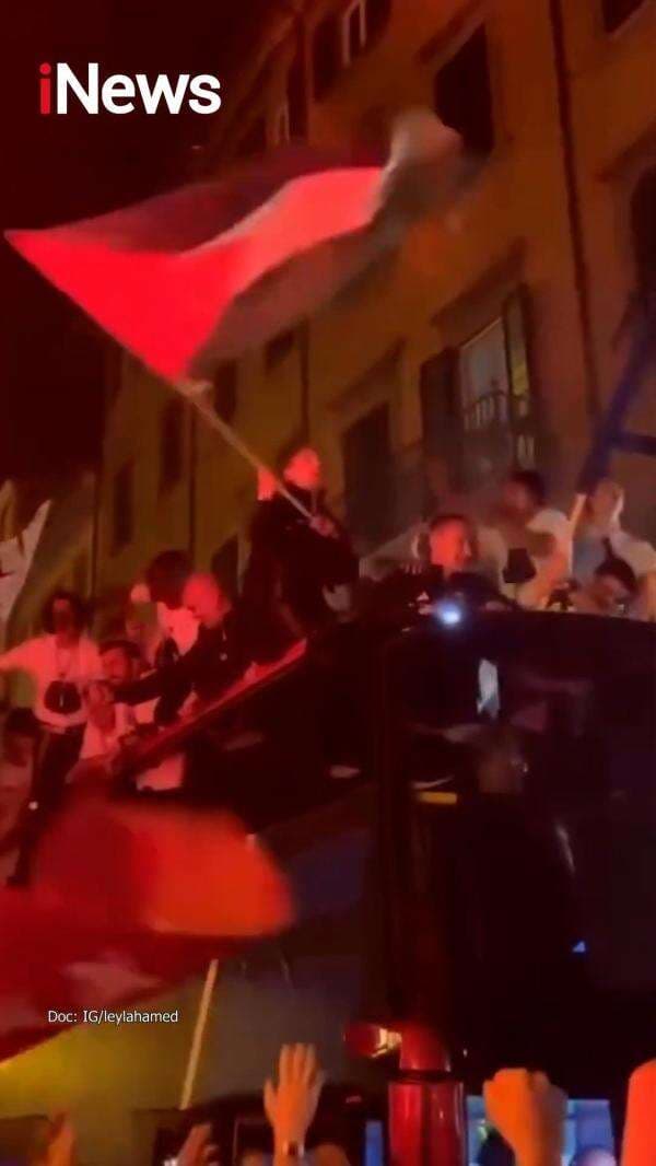 Filippo Inzaghi Kibarkan Bendera Palestina Rayakan Pisa SC Promosi ke Serie A