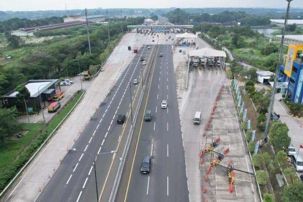 592.935 Kendaraan dari Trans Jawa Melintas di GT Cikampek Utama Selama Arus Balik Lebaran