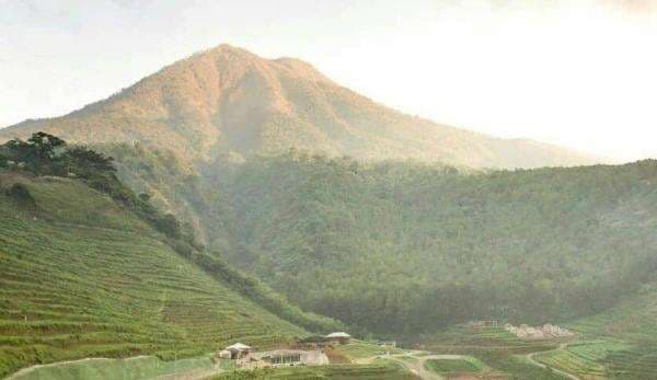 Misteri Gunung Kawi, Jejak Peradaban Suci Kerajaan Kediri Terkubur Mitos Pesugihan