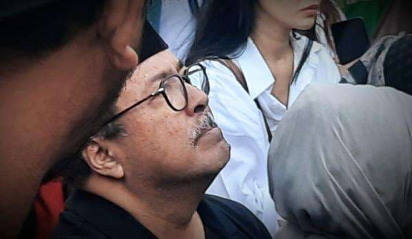 Hadiri Pemakaman Ray Sahetapy, Rano Karno Kenang Momen Syuting Bareng