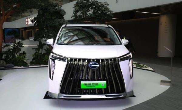 Pesaing Alphard dan Denza D9 Bakal Masuk Indonesia, Sekali Isi Bensin GAC E9 Bisa Tempuh 1.000 Km