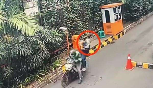 Viral Penumpang Ojol Kena Palang Pintu Parkir hingga Hidung Patah, Tuntut Aplikasi Rp80 Juta