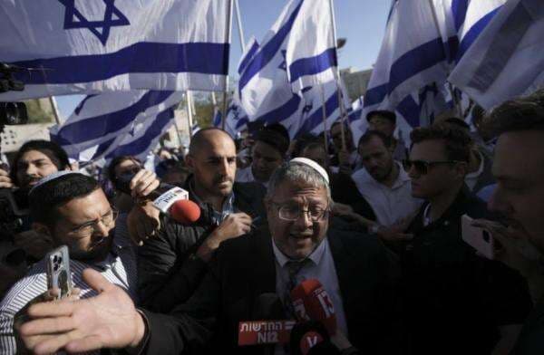 Provokatif, Menteri Radikal Israel Itamar Ben Gvir Beribadah di Masjid Al Aqsa