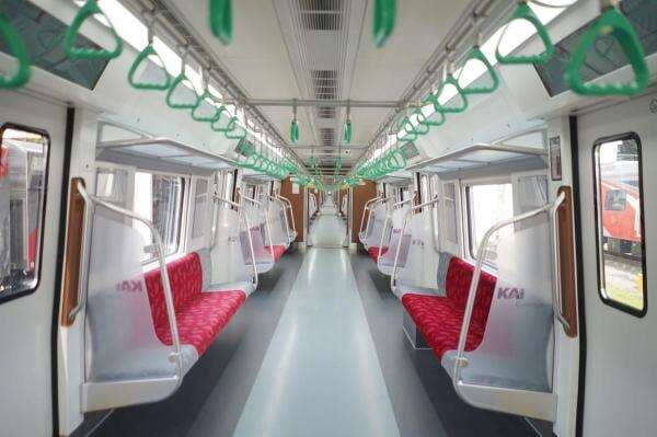 KRL Impor dari China Resmi Beroperasi, Layani Rute Bogor dan Cikarang