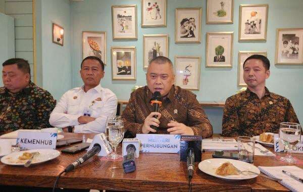 Pemerintah dan DPR Bahas Regulasi Ruang Udara untuk Drone hingga Roket
