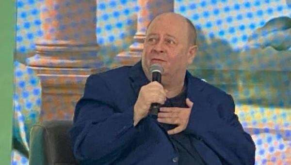 Meriahkan Hari Raya Waisak, Miss World Indonesia Monica Kezia Ikuti Tur Warisan Budaya