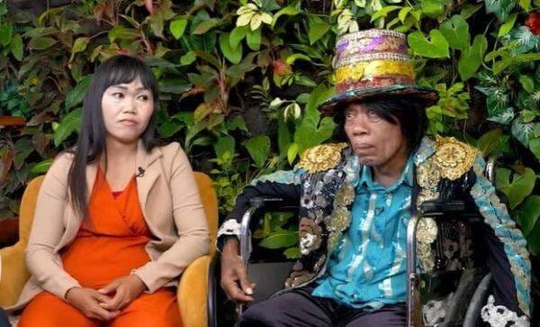 Istri Ke-10 Pak Tarno Syok Dihujat Ribuan Netizen akibat sang Suami Diisukan Ngemis di Kota Tua